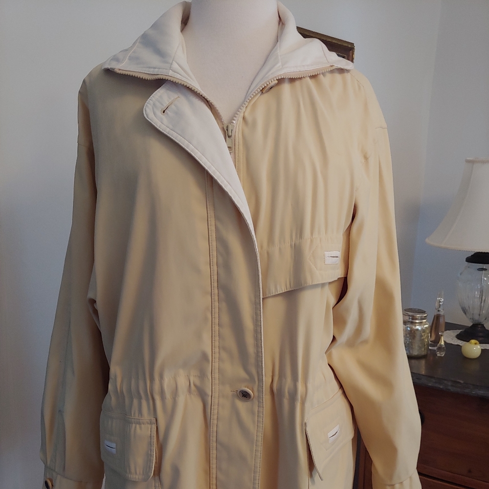 Innovations Woman's Jacket